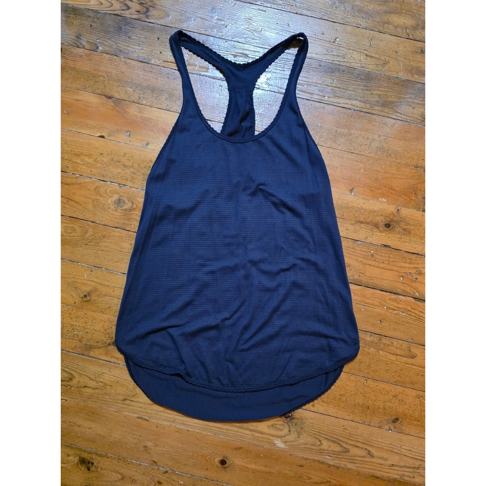 Lululemon Swiftly Tech Racerback Tank Top Navy Blue Athletic Womens 6 Size M Lululemon Swiftly Tech Racerback Tank Top Navy Blue Athletic Womens 6 Size M