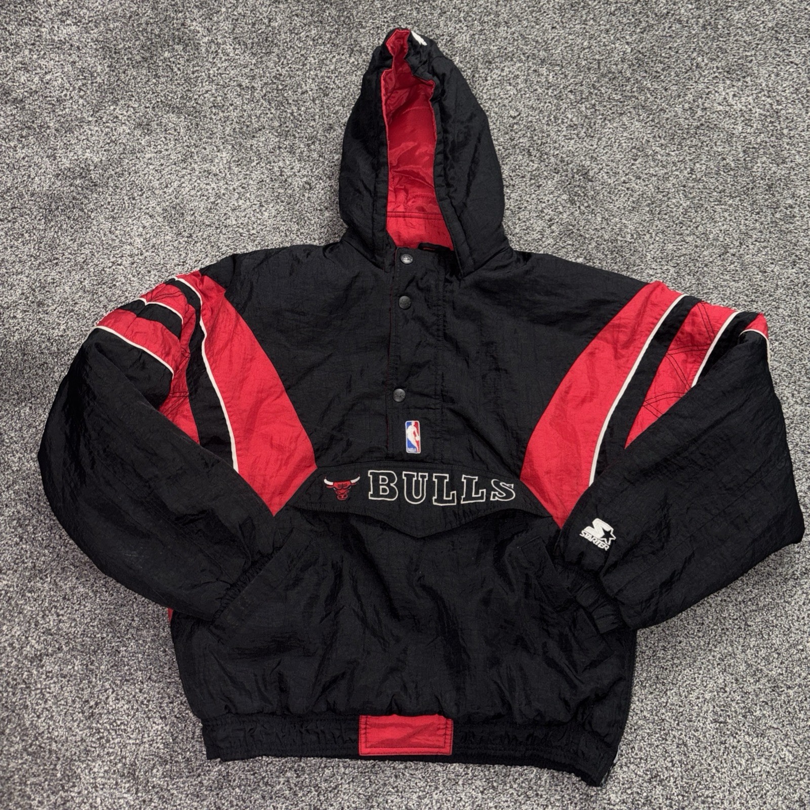 Vintage 90s Starter NBA Chicago Bulls Pull Over Hooded Jacket XL Fits L Big Logo Vintage 90s Starter NBA Chicago Bulls Pull Over Hooded Jacket XL Fits L Big Logo