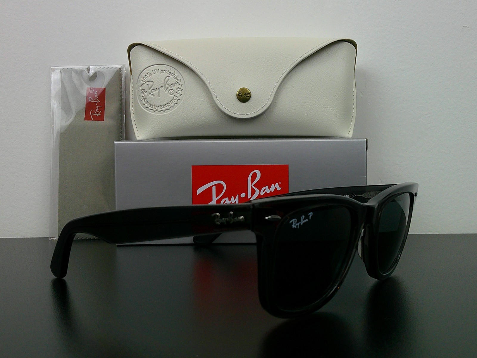 Ray-Ban RB2140 Wayfarer Classic Sunglasses Gray Polarized 50mm Never Worn