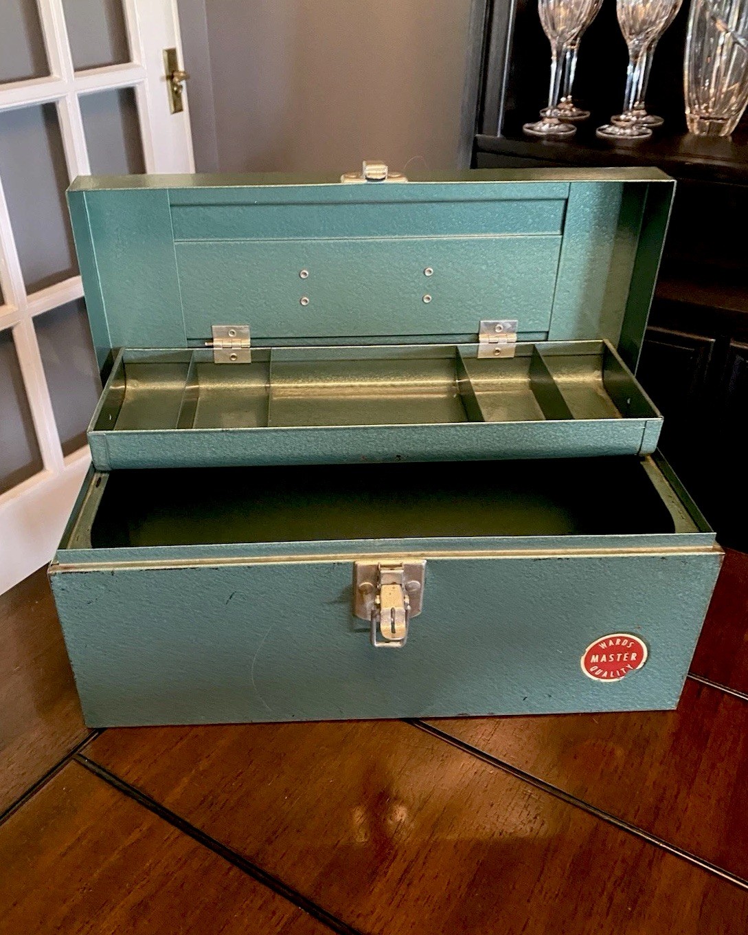 Vintage 1940s Montgomery Ward Master Quality Green Metal Tool Box W/Tray USA-VG+ Vintage 1940s Montgomery Ward Master Quality Green Metal Tool Box W/Tray USA-VG+