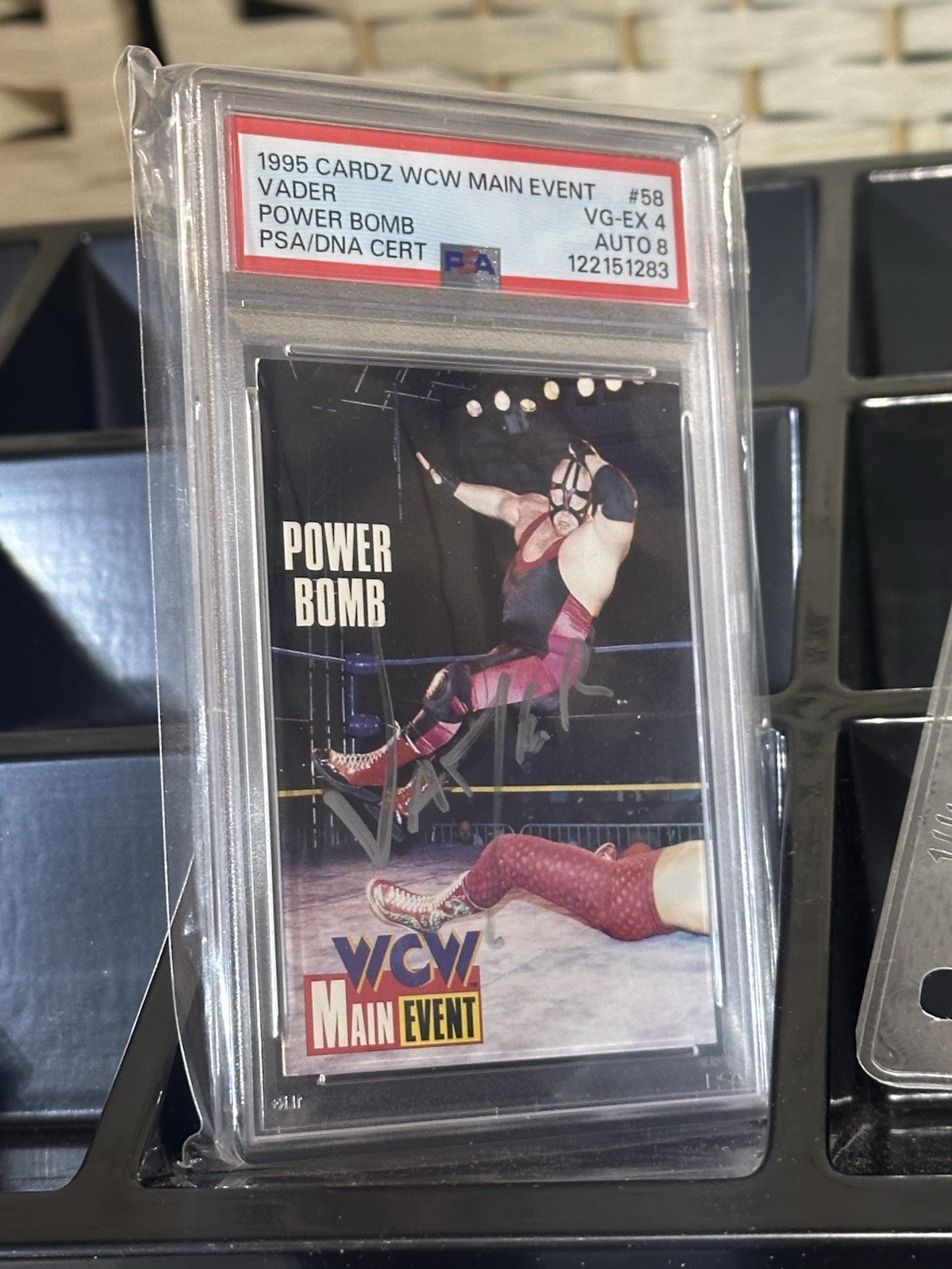 1995 CARDZ WCW Main Event Vader Power Bomb #58 Signed Auto PSA/DNA 4/8
