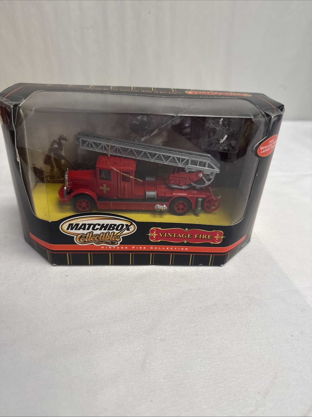 Matchbox Collectibles Vintage Fire Collection 1932 Mercedes Benz Ladder Truck