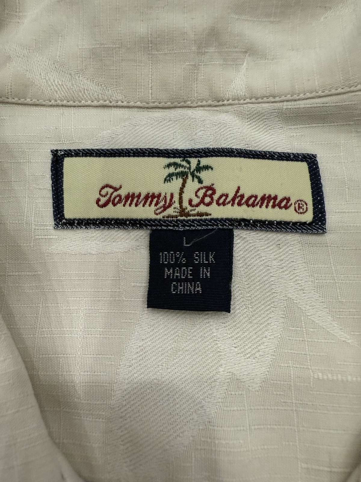 TOMMY BAHAMA Mens Large Silk Hawaiian Camp Shirt Beige Cream Palms Vintage TOMMY BAHAMA Mens Large Silk Hawaiian Camp Shirt Beige Cream Palms Vintage