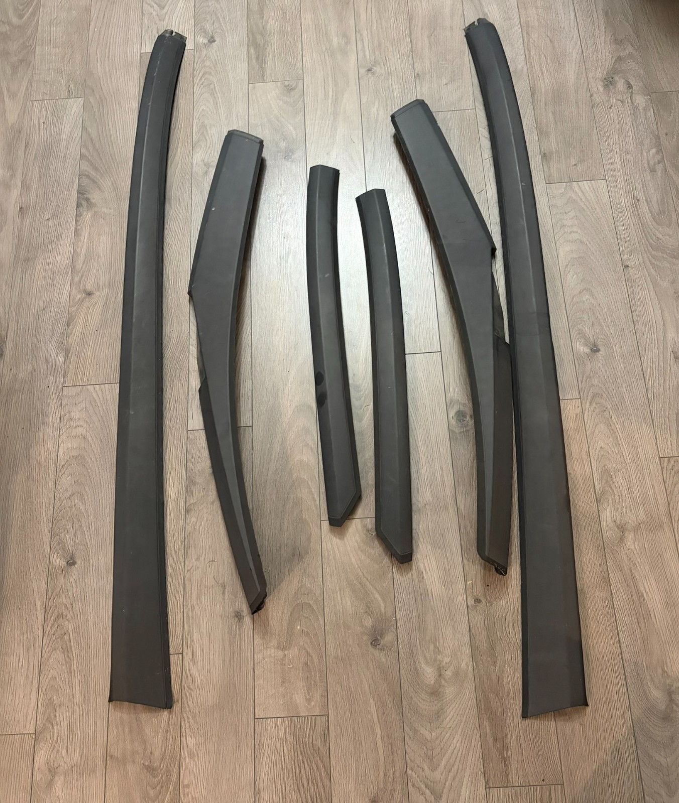 07-12 Dodge Caliber upper roof molding trim complete 6 piece 07-12 Dodge Caliber upper roof molding trim complete 6 piece