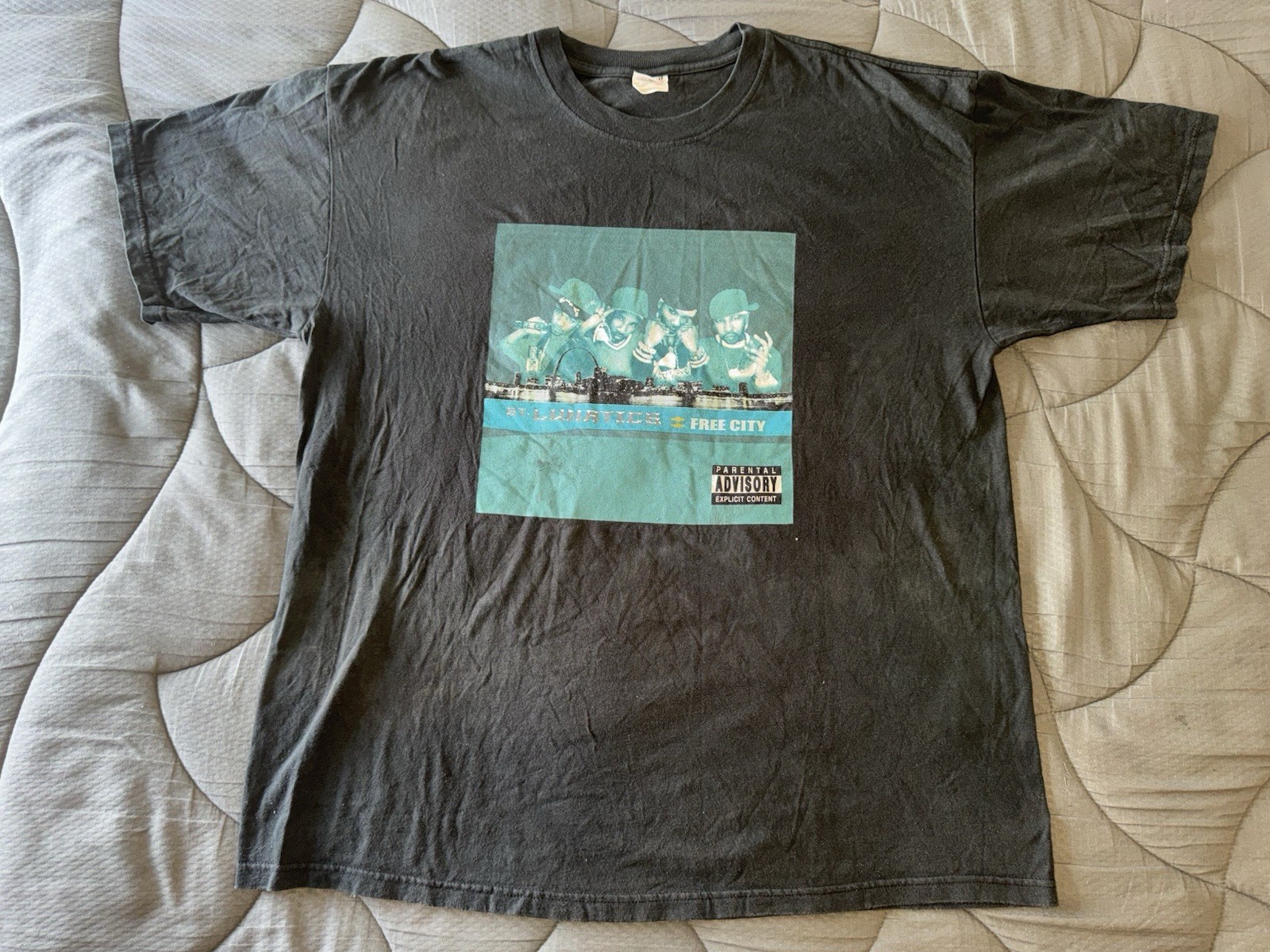 Vintage 2001 St. Lunatics Tee Free City Rap T-Shirt Nelly Album Promo RARE Sz XL Vintage 2001 St. Lunatics Tee Free City Rap T-Shirt Nelly Album Promo RARE Sz XL