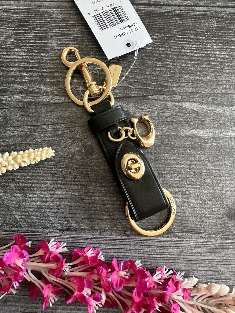 🧡💜COACH Trigger Snap Bag Charm Refined Calf Leather Key Chain🧡💜 🧡💜COACH Trigger Snap Bag Charm Refined Calf Leather Key Chain🧡💜