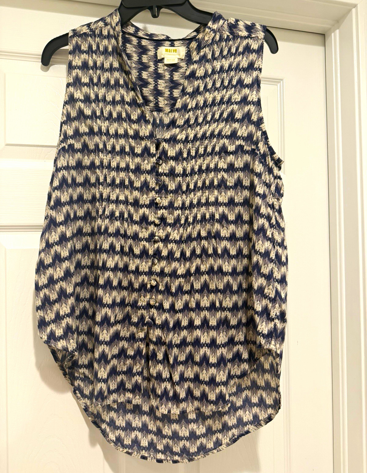 Maeve by Anthropologie M Sleeveless V-Neck Button Front Blouse