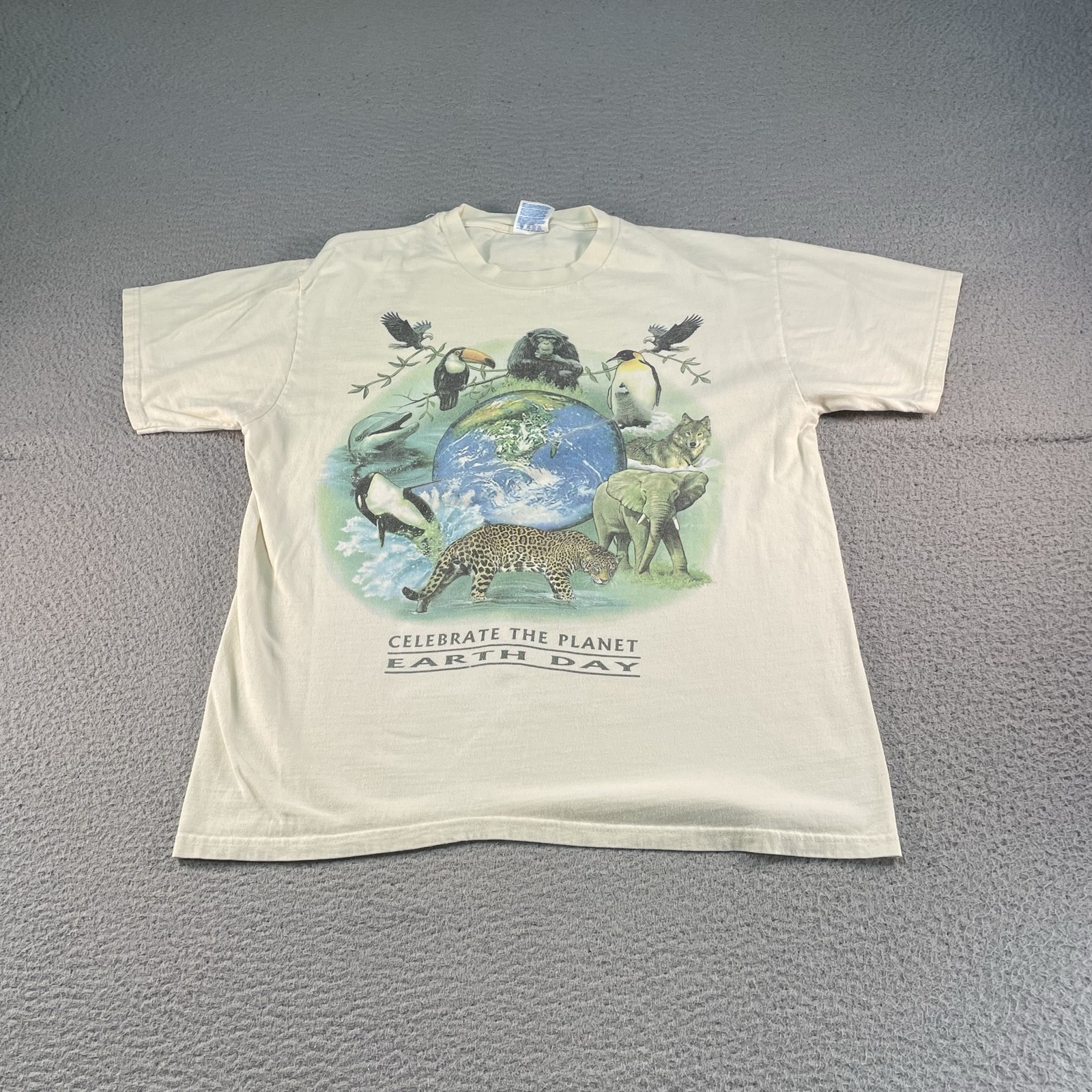 Vintage Nature Earth Day Shirt Mens Large White Animals Celebrate The Planet 90s