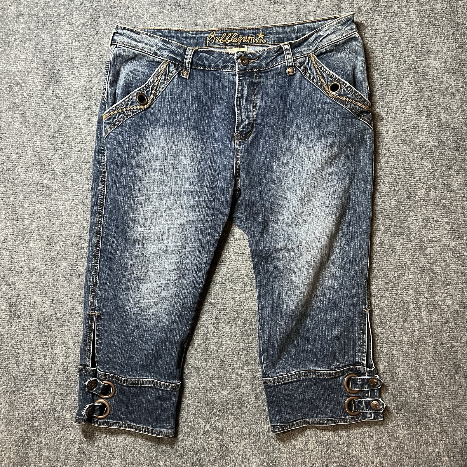 VTG Y2K Bubblegum USA Capri Denim Jeans SZ 14 (33x18) Blue Buckle Pockets VTG Y2K Bubblegum USA Capri Denim Jeans SZ 14 (33x18) Blue Buckle Pockets