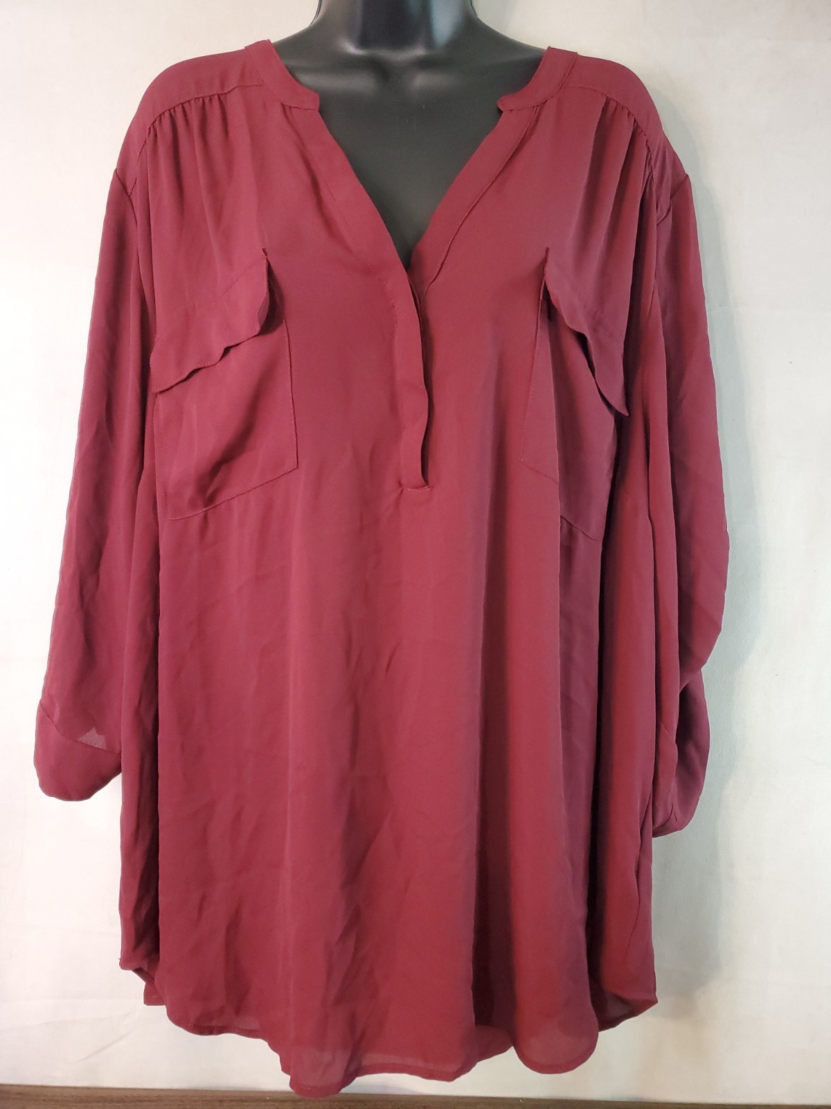 TORRID Harper Women\'s Size 4 Roll Tab 3/4 Sleeve Blouse with Pockets 