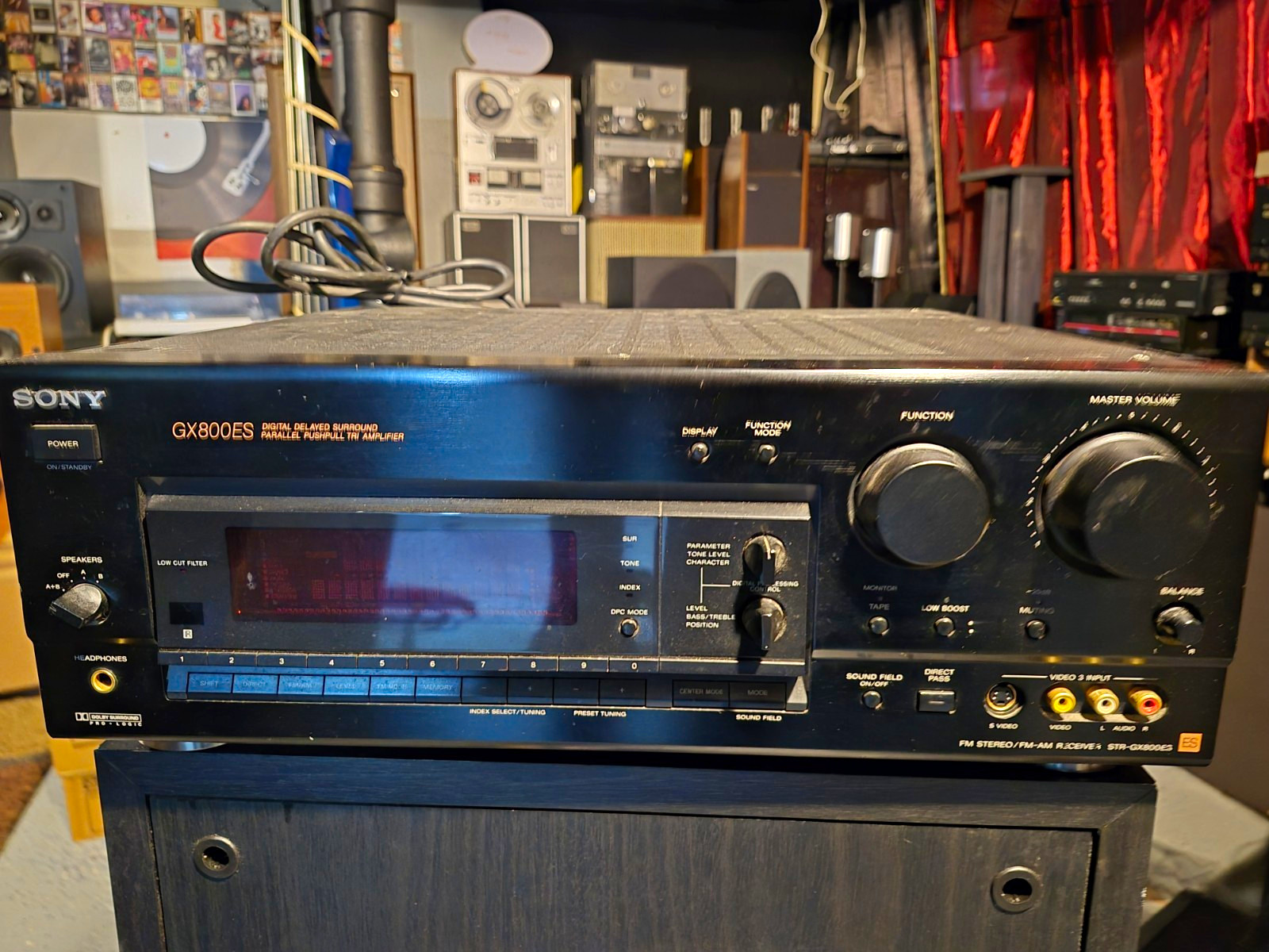 Sony STR-GX800ES Stereo Receiver AM/FM 4-Channel Dolby Pro Logic 80W Black Sony STR-GX800ES Stereo Receiver AM/FM 4-Channel Dolby Pro Logic 80W Black