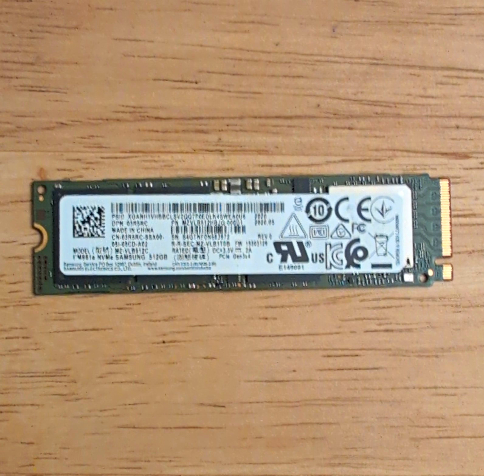 Samsung PM981a MZ-VLB2560 512GB NVMe M.2 2280 Internal SSD Samsung PM981a MZ-VLB2560 512GB NVMe M.2 2280 Internal SSD