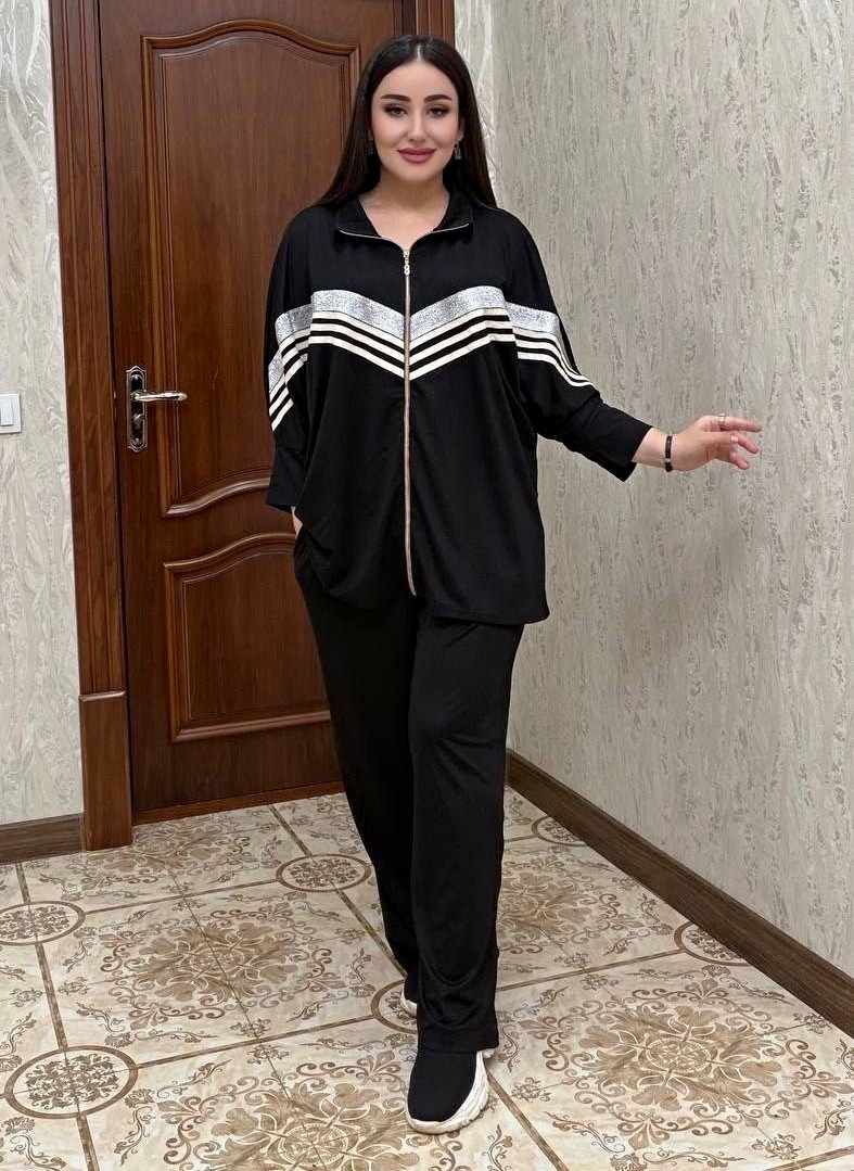 Women’s Black/White Striped 2-Piece Tracksuit Full-Zip Jacket & Pants Women’s Black/White Striped 2-Piece Tracksuit Full-Zip Jacket & Pants