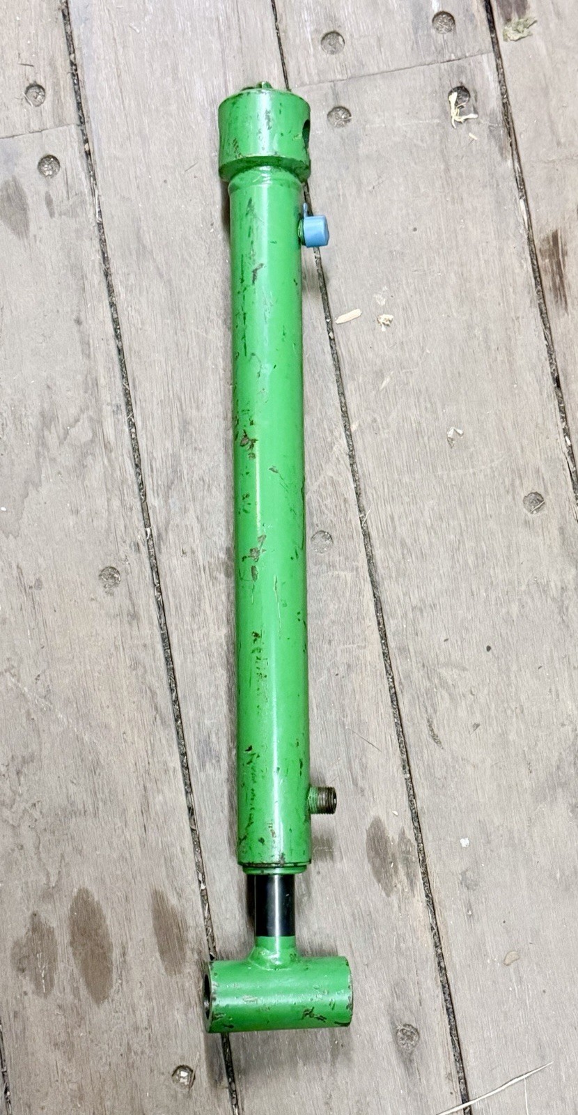 John Deere AH176265, Lift Hydraulic Cylinder AH167399 210, 410, 419, 420 NOS OEM