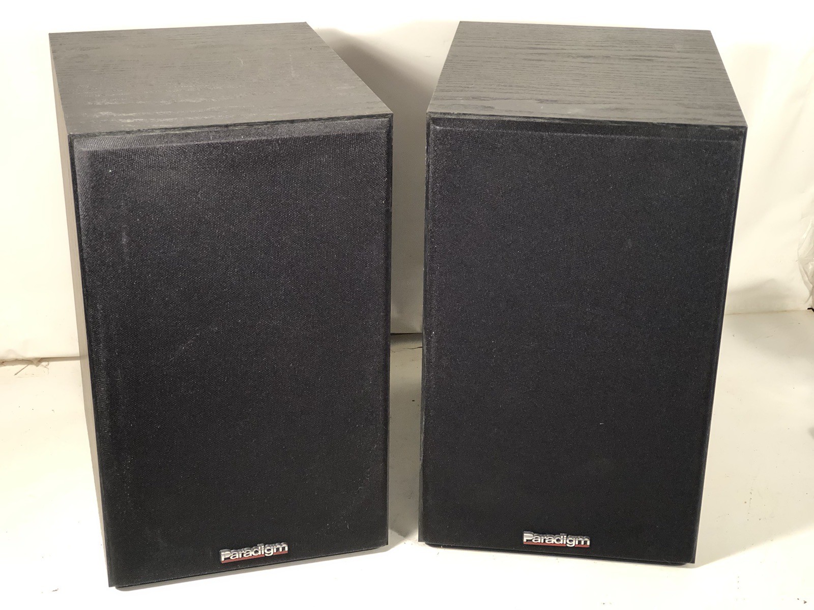 Vintage Paradigm Bookshelf Mini Monitor MK3 Speaker Pair Left Right Display Vintage Paradigm Bookshelf Mini Monitor MK3 Speaker Pair Left Right Display