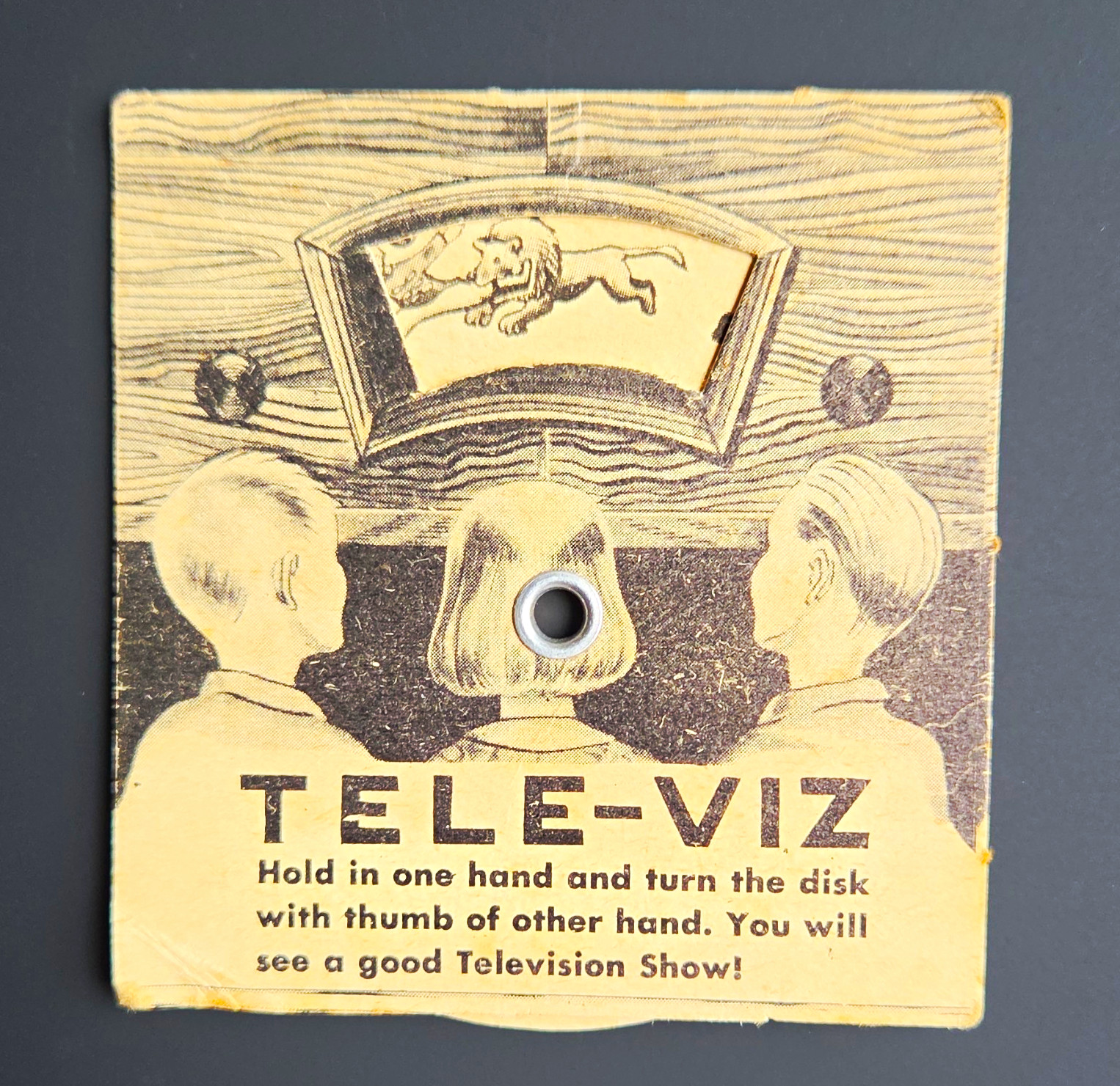 1949 Cracker Jack Tele-viz Motion Wheel, Lion Chasing A Man. 1949 Cracker Jack Tele-viz Motion Wheel, Lion Chasing A Man.