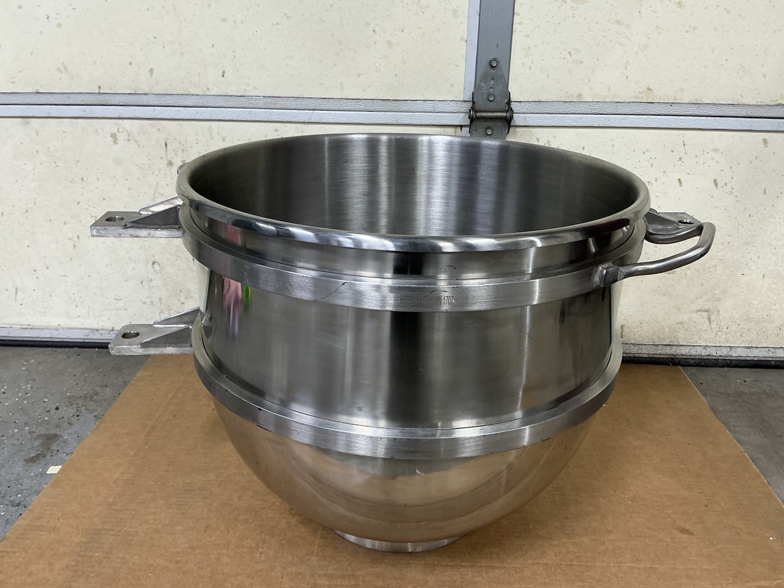 Hobart BOWL-HL80 Legacy 80-Quart Stainless Steel Mixer Bowl