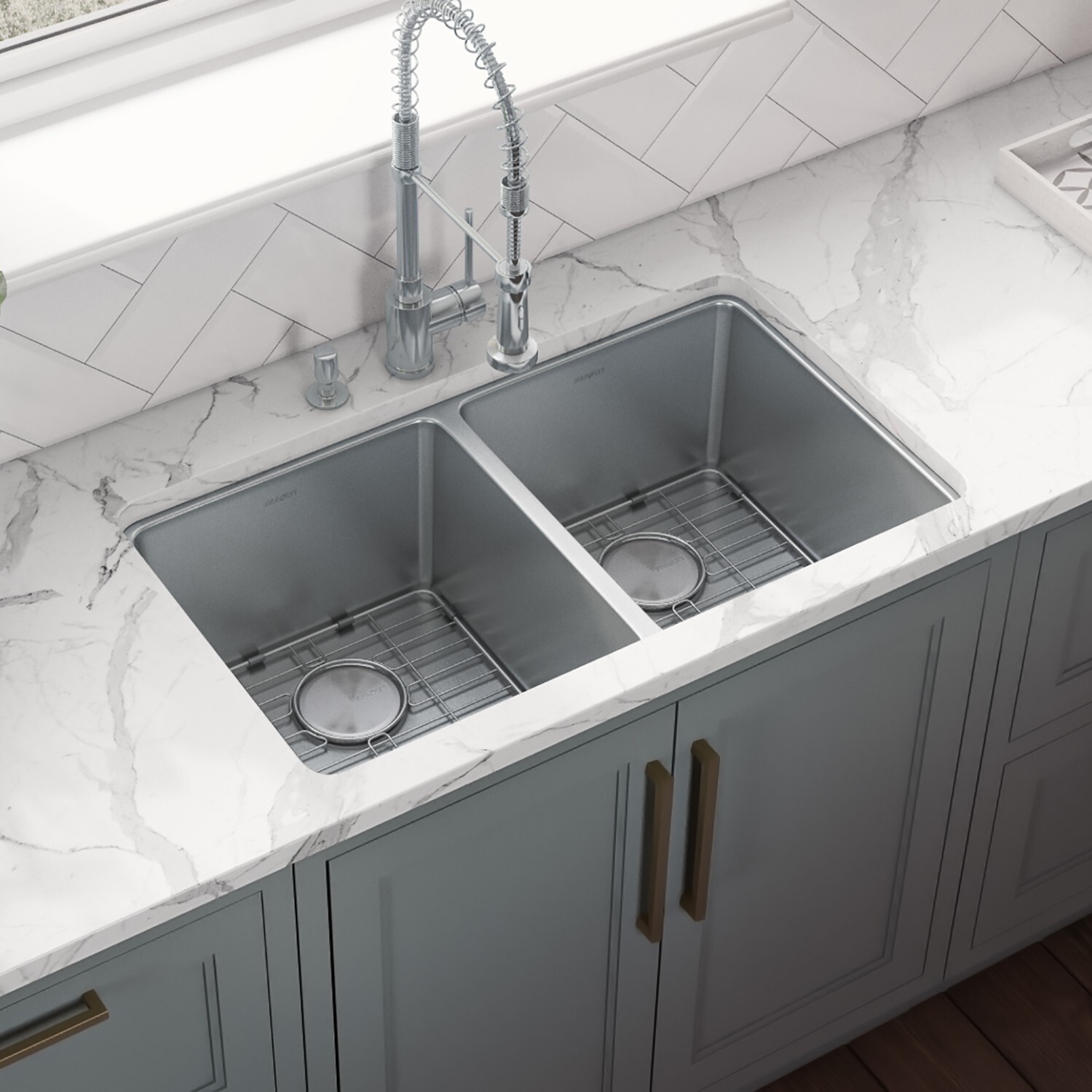 Ruvati 31-inch Undermount 50/50 Double Bowl 16 Gauge Kitchen Sink- RVM5099