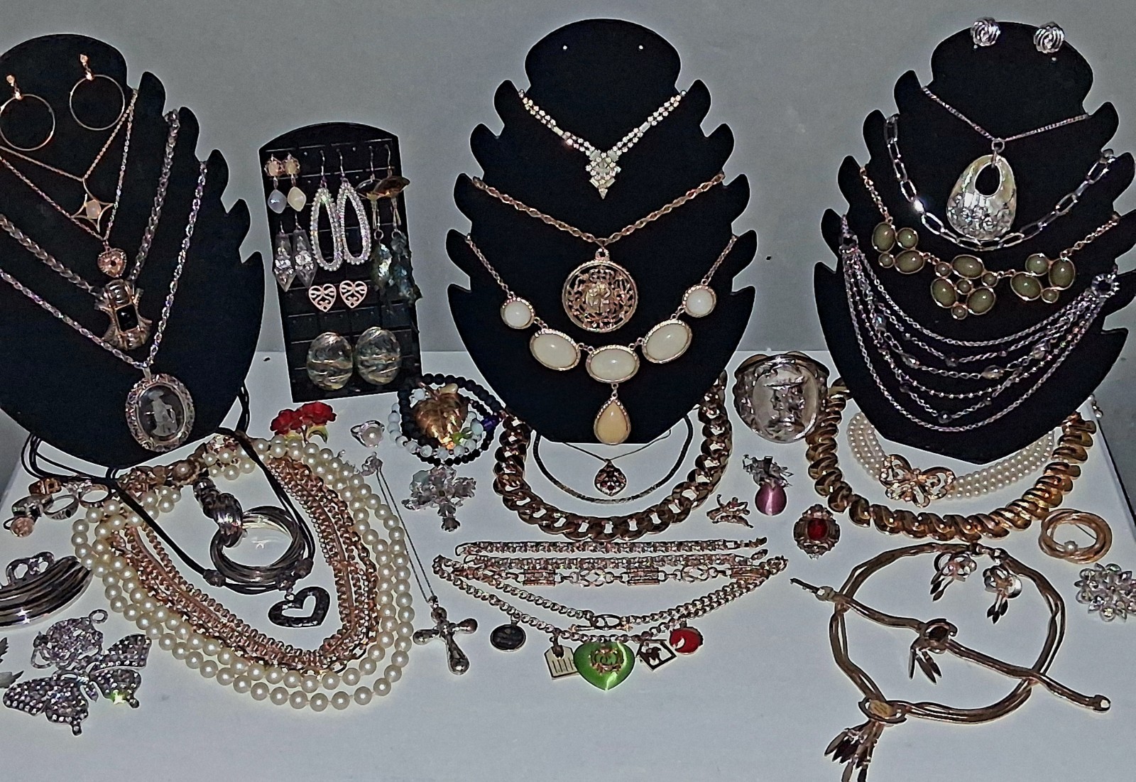 Vintage To Modern Mixed Costume Jewelry Lot Signed Monet Napier & More🔥🔥 Vintage To Modern Mixed Costume Jewelry Lot Signed Monet Napier & More🔥🔥