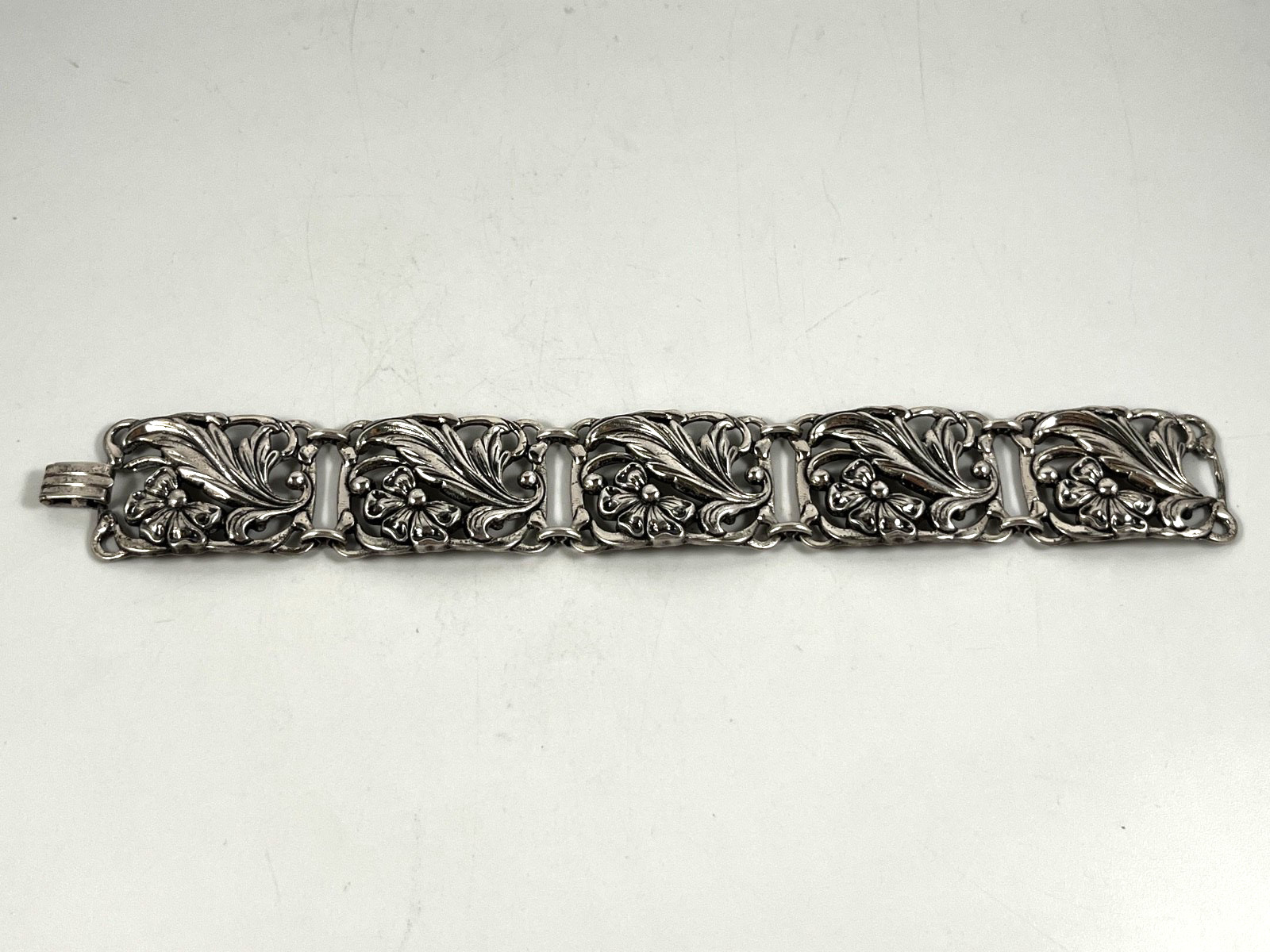 DANECRAFT STERLING SILVER LILY FLORAL PANEL VINTAGE BRACELET 7-3/4in