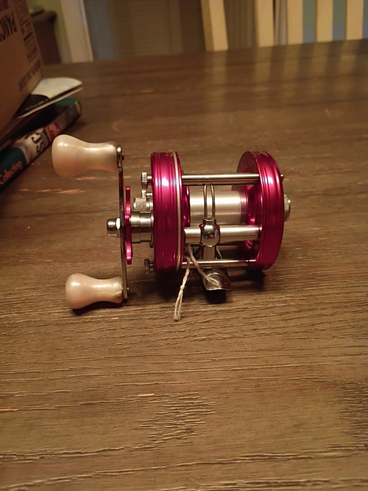 Abu Garcia 5000  Fishing Reel Swedish Red Ambassadeur