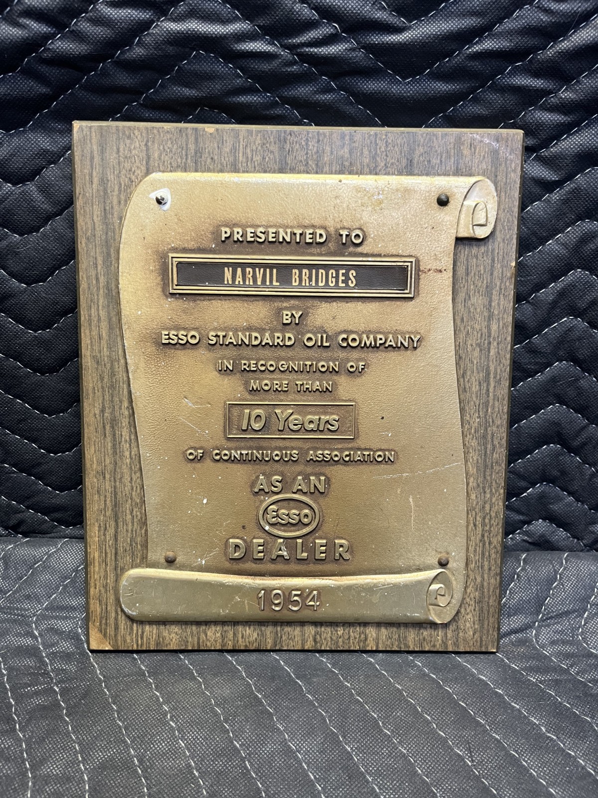 Vintage 1954 10 Years Esso Dealer Award Metal Wood Plaque Early Gas & Oil Vintage 1954 10 Years Esso Dealer Award Metal Wood Plaque Early Gas & Oil