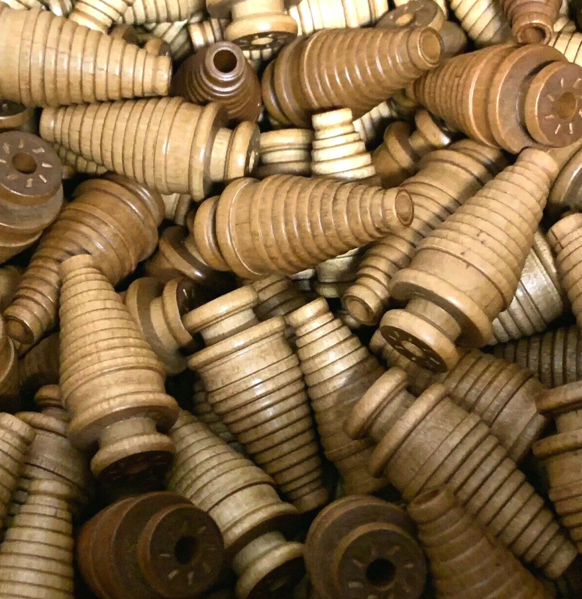 Spools Small Industrial Quills Textile Bobbin Vintage Wood NOS lot-24: Spools Small Industrial Quills Textile Bobbin Vintage Wood NOS lot-24: