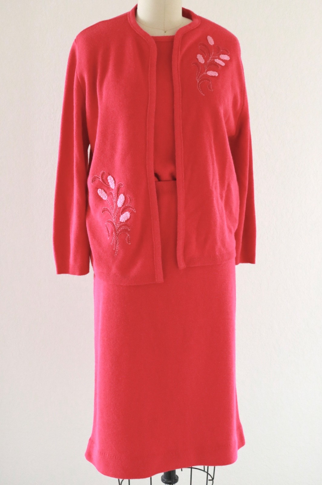 NWOT Vintage 50s 60s Pink 3 Piece Skirt, Top + Cardigan Set Embroidered Sz M NWOT Vintage 50s 60s Pink 3 Piece Skirt, Top + Cardigan Set Embroidered Sz M