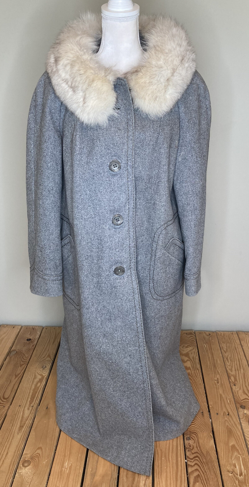 Youthcraft Women’s Vintage Real Fur Lined Wool Peacoat Size M Grey HG Youthcraft Women’s Vintage Real Fur Lined Wool Peacoat Size M Grey HG