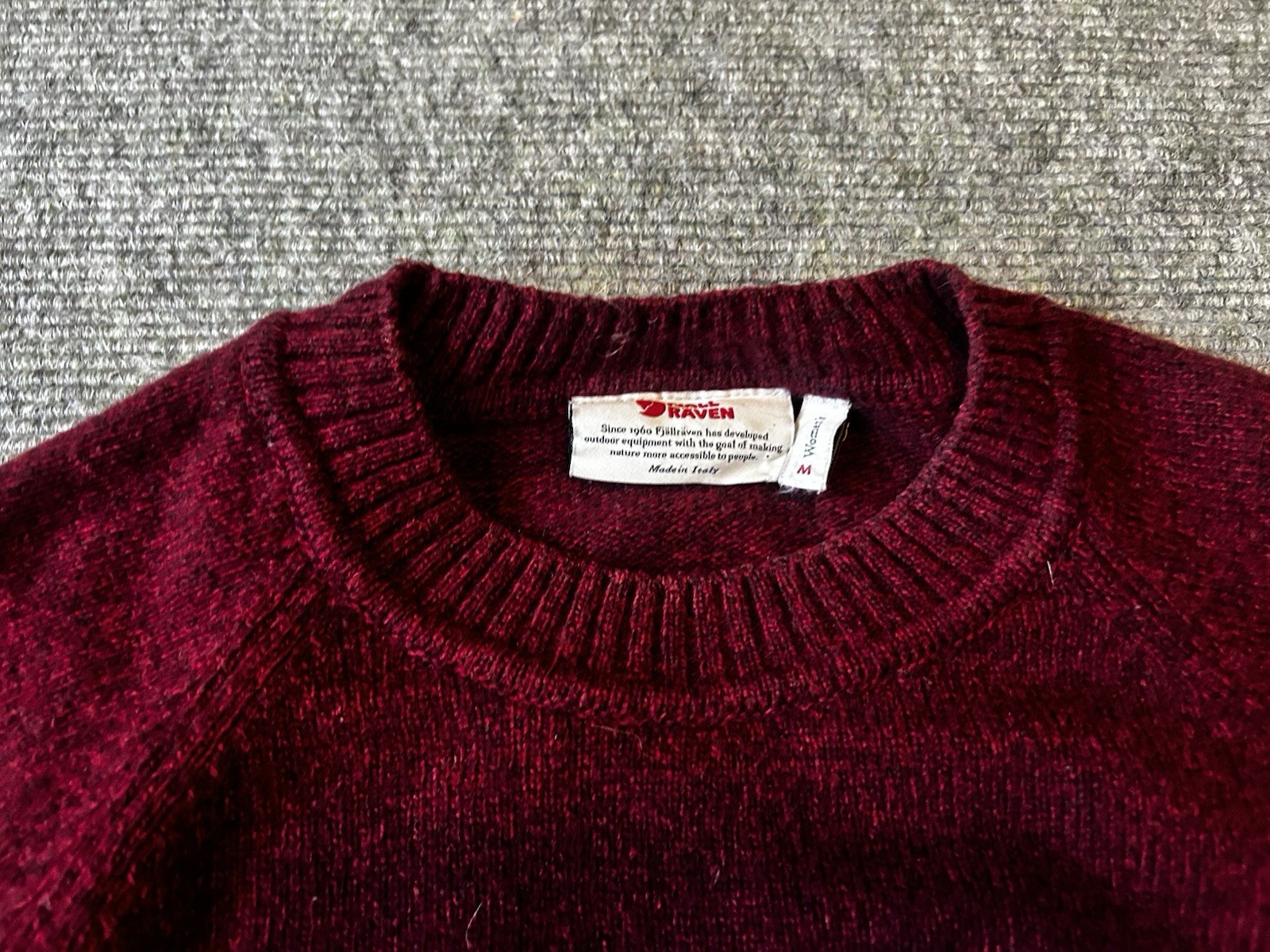 Fjallraven Women\'s Red Ovik Rewool Crew neck Sweater Medium Fjallraven Women\'s Red Ovik Rewool Crew neck Sweater Medium