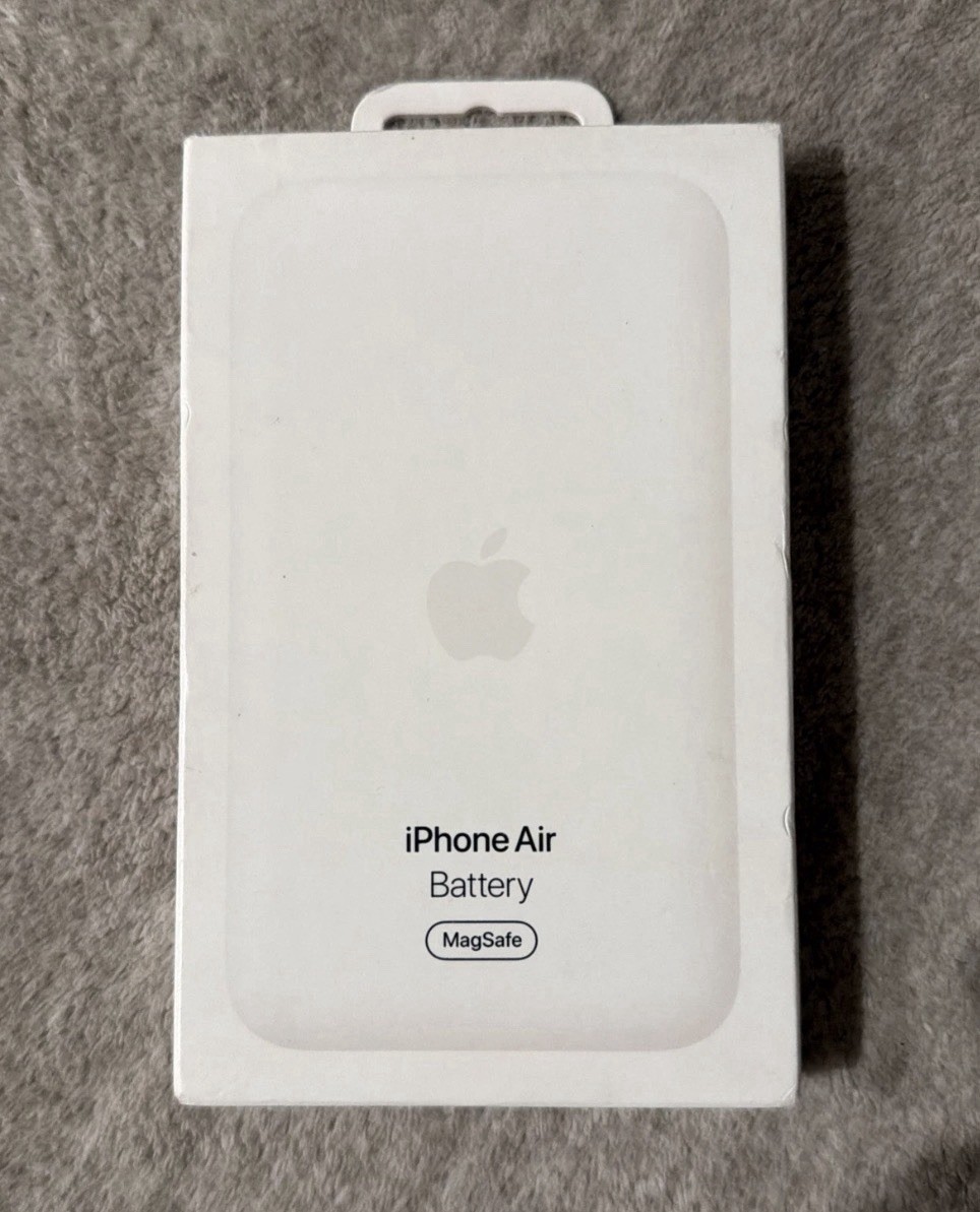 Apple iPhone Air MagSafe Battery Pack Apple iPhone Air MagSafe Battery Pack