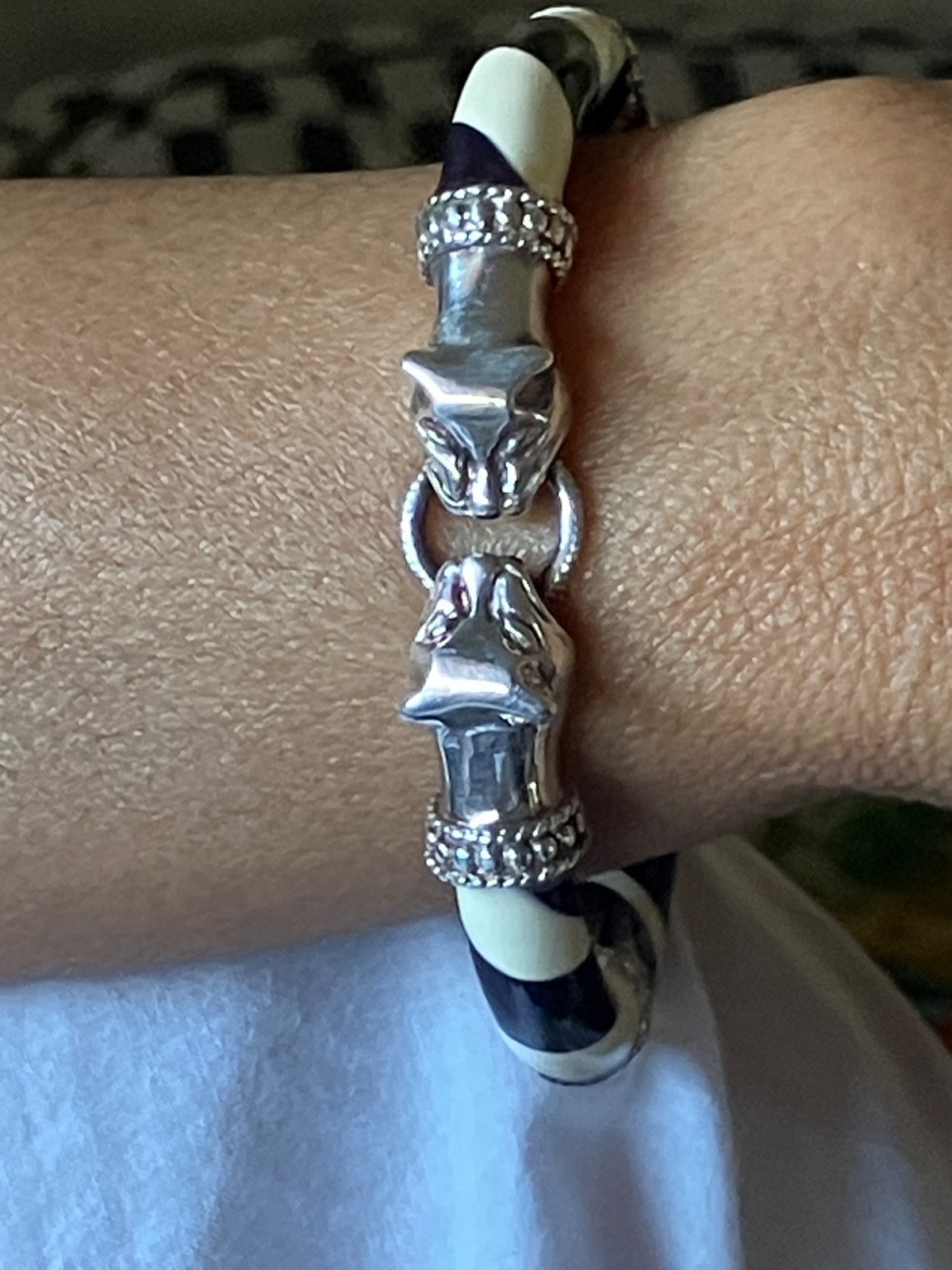 VINTAGE MILOR ITALY 925 STERLING SILVER BLACK WHITE ENAMEL BANGLE 9\ VINTAGE MILOR ITALY 925 STERLING SILVER BLACK WHITE ENAMEL BANGLE 9\