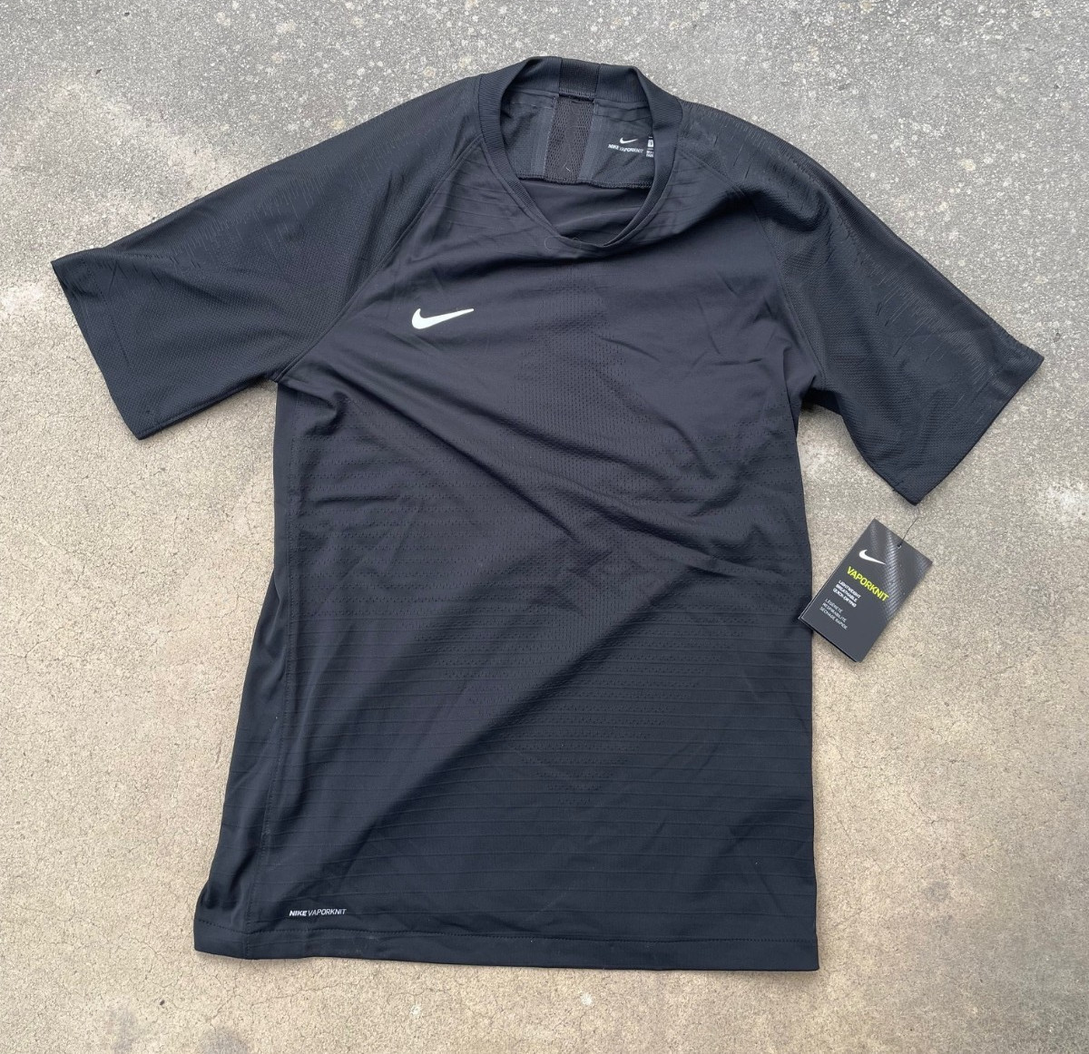 NIKE VAPORKNIT MENS Short Sleeve Soccer Jersey - Black - NWT NIKE VAPORKNIT MENS Short Sleeve Soccer Jersey - Black - NWT