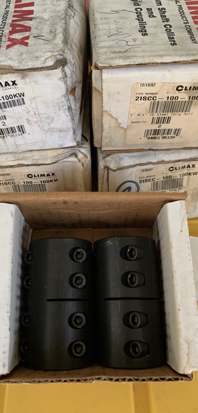 BOX OF 2 CLIMAX COUPLINGS 2ISCC-100-100KW 1