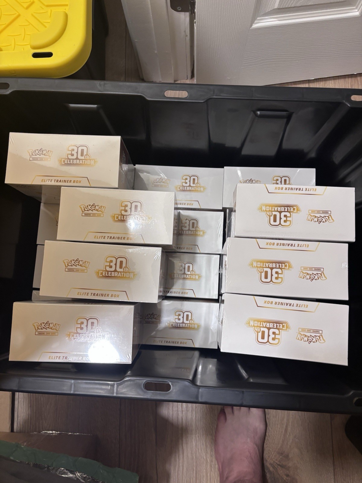 NEW POKEMON 30TH CELEBRATION/30TH ANNIVERSARY ETB ELITE TRAINER BOX - SEALED NEW POKEMON 30TH CELEBRATION/30TH ANNIVERSARY ETB ELITE TRAINER BOX - SEALED