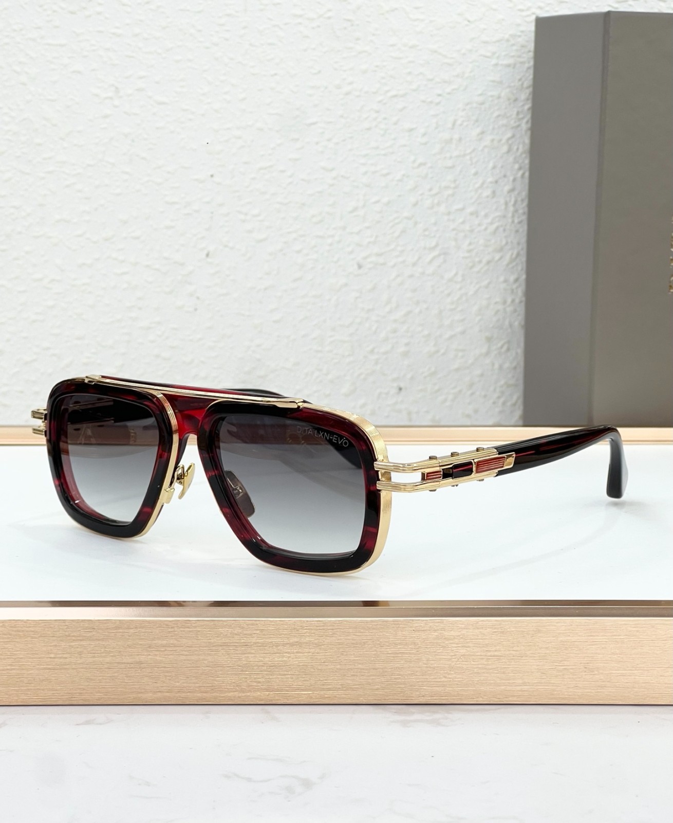 DITA LXN-EVO Style Unisex Sunglasses - MODEL:DTS403 - SIZE: 54-19-145 DITA LXN-EVO Style Unisex Sunglasses - MODEL:DTS403 - SIZE: 54-19-145