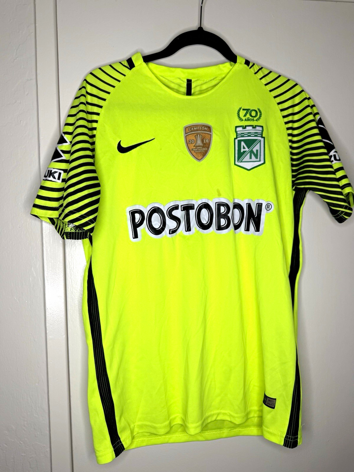 Nike Atlético Nacional Postobon Yellow/Black Soccer Jersey Shirt medium Nike Atlético Nacional Postobon Yellow/Black Soccer Jersey Shirt medium