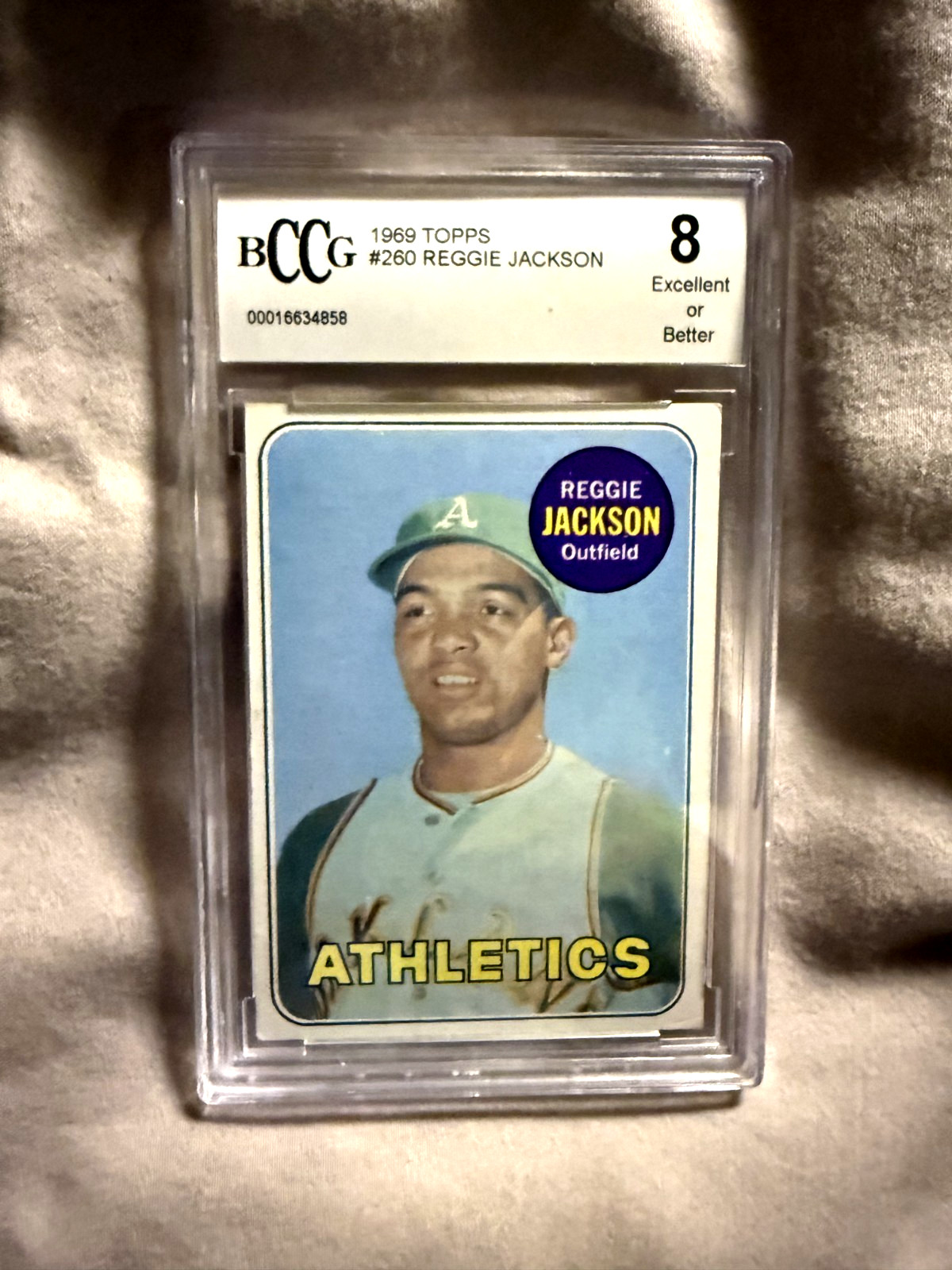 1969 TOPPS #260 REGGIE JACKSON OAKLAND ATHLETICS TEAM 1969 TOPPS #260 REGGIE JACKSON OAKLAND ATHLETICS TEAM