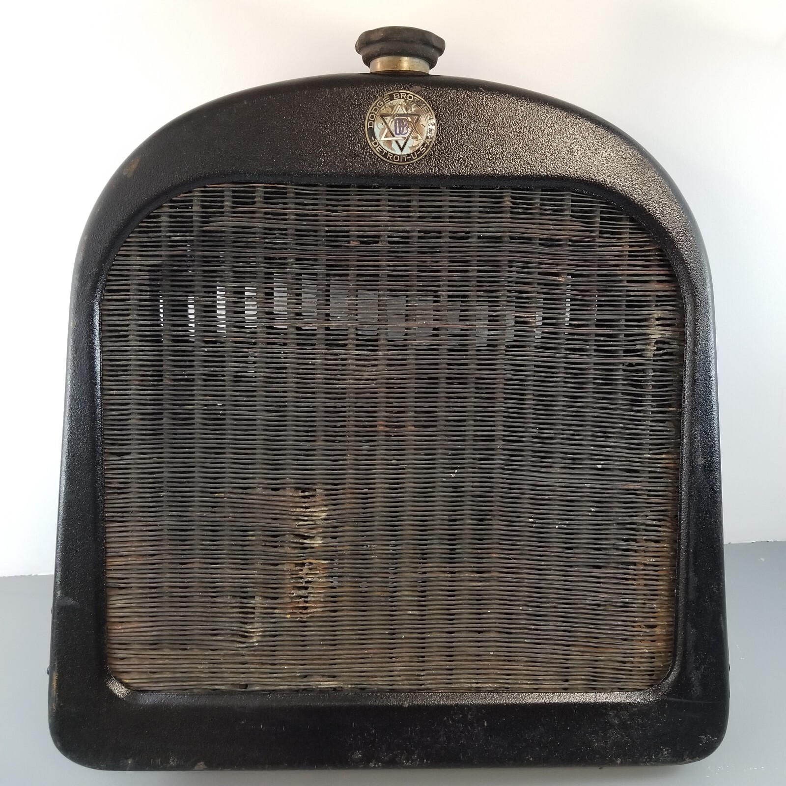 1918 Dodge Brothers Radiator 1917-25 Dodge Brothers Enamel Emblem Badge Shroud
