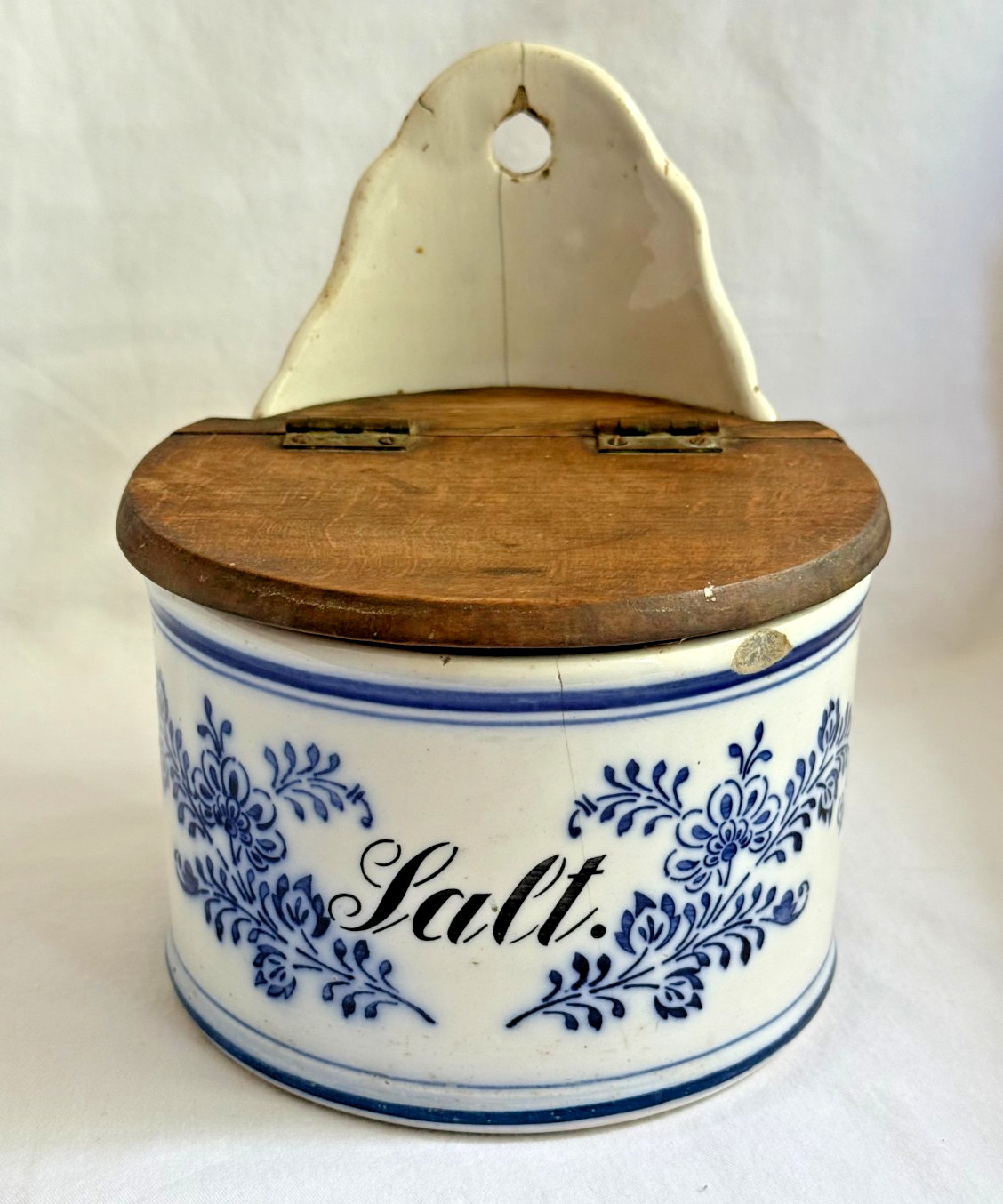 Antique German Salt Cellar Box Hinged Wood Lid Germany Cobalt Blue White 7\ Antique German Salt Cellar Box Hinged Wood Lid Germany Cobalt Blue White 7\