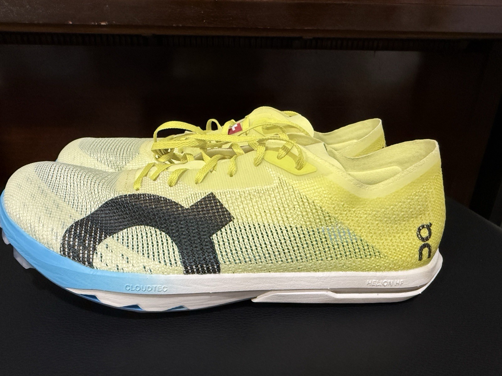 NEW On Cloud Cloudspike Citius 2 Track Spikes Limelight/White Mens Size 9 Steal NEW On Cloud Cloudspike Citius 2 Track Spikes Limelight/White Mens Size 9 Steal