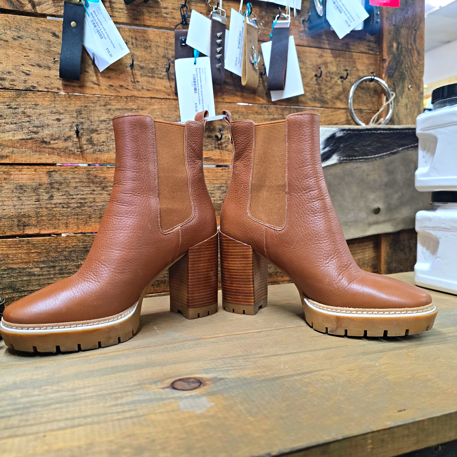 Tory Burch Women’s Brown Leather Carson Ankle Boots Lug Sole Logo Tory Burch Women’s Brown Leather Carson Ankle Boots Lug Sole Logo