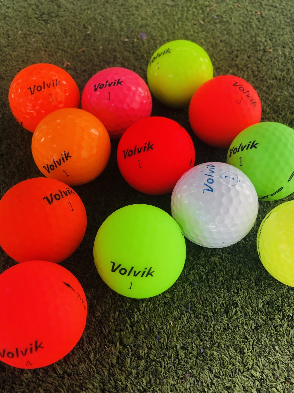 36 Exellent 5A/4A Volvik Golf Balls -Assorted Colors and Model 36 Exellent 5A/4A Volvik Golf Balls -Assorted Colors and Model