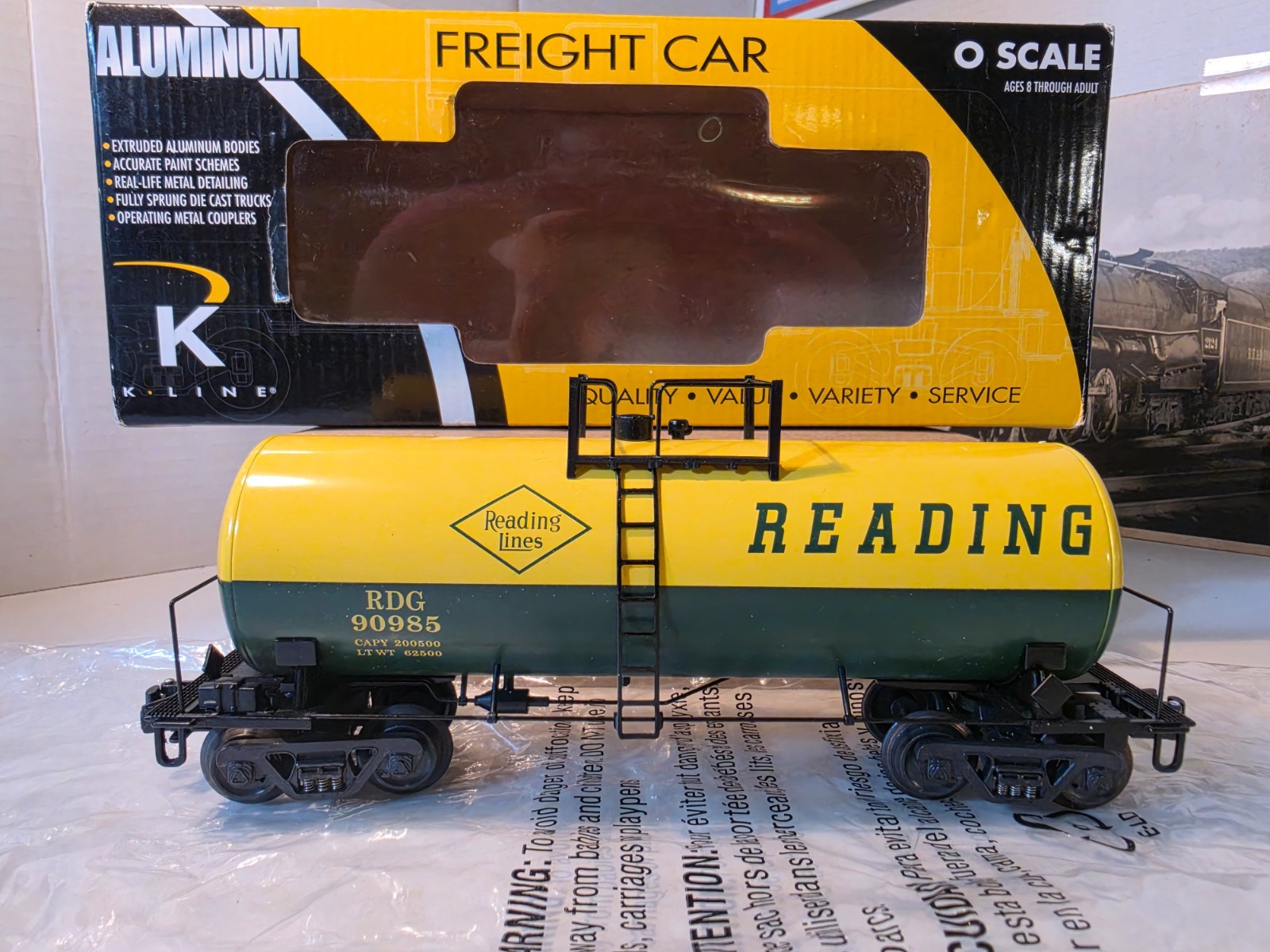 Vintage 2001 K-Line K6331-1932 Reading Extruded Aluminum Tank Car Road # 90985 Vintage 2001 K-Line K6331-1932 Reading Extruded Aluminum Tank Car Road # 90985