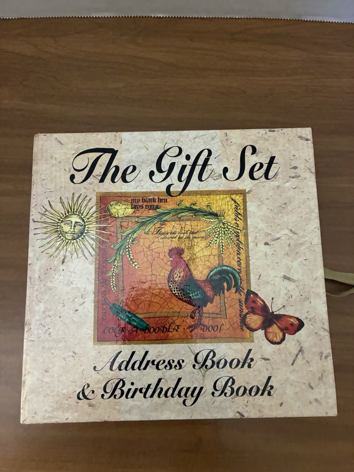 Primitive Folk Art Gift Set Address & Birthday Book Rooster & Sun Design Unused Primitive Folk Art Gift Set Address & Birthday Book Rooster & Sun Design Unused