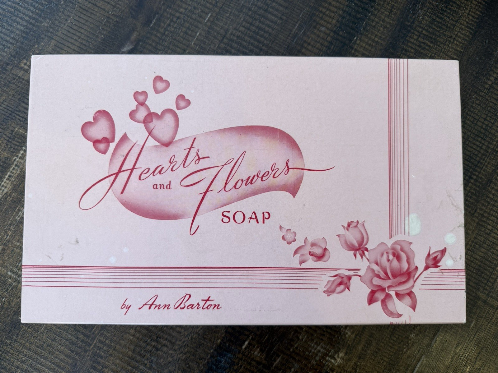 Vintage Ann Barton Sears Roebuck Hearts & Flowers Soap in Presentation Box Vintage Ann Barton Sears Roebuck Hearts & Flowers Soap in Presentation Box