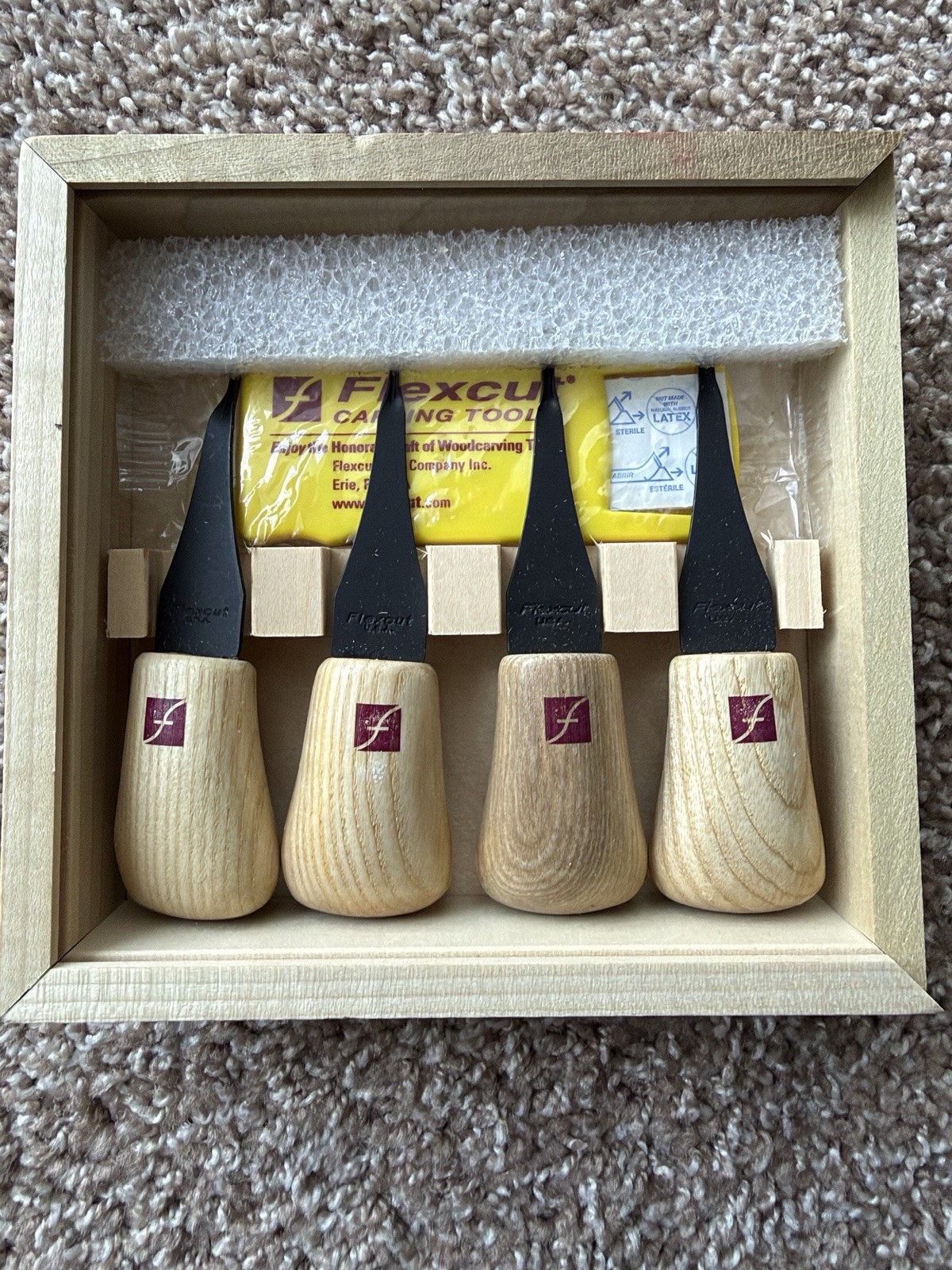 Flexcut Micro Palm Set FR804 4-Piece Wood Carving Tools Set
