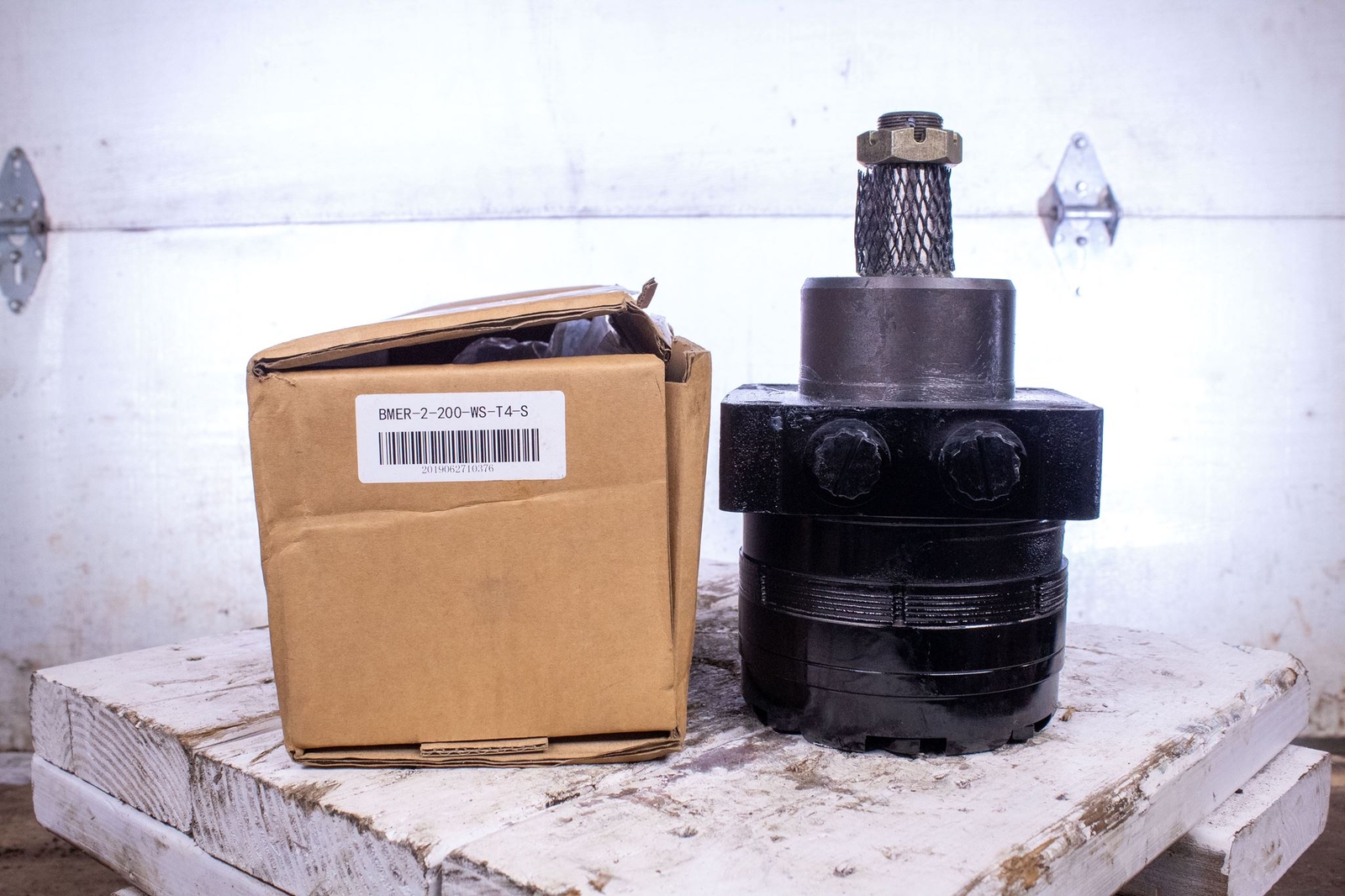 Dynamic Fluid Components BMER-2-200-WS-T4-S Hydraulic Wheel Motor 11.96 cu in Dynamic Fluid Components BMER-2-200-WS-T4-S Hydraulic Wheel Motor 11.96 cu in