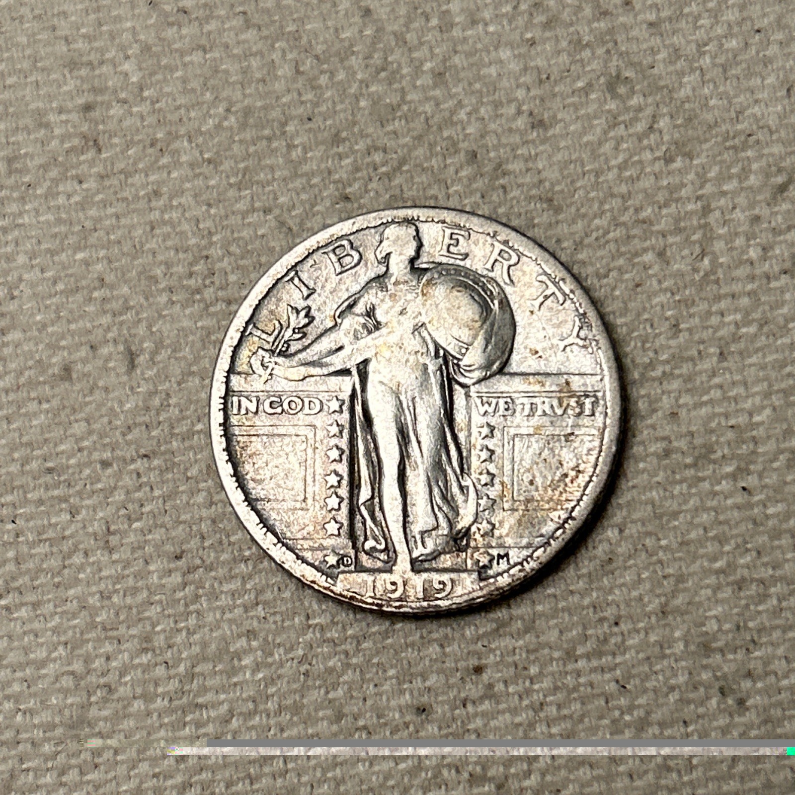 1919-D Standing Liberty Quarter Very Fine VF Coin #JM42 1919-D Standing Liberty Quarter Very Fine VF Coin #JM42