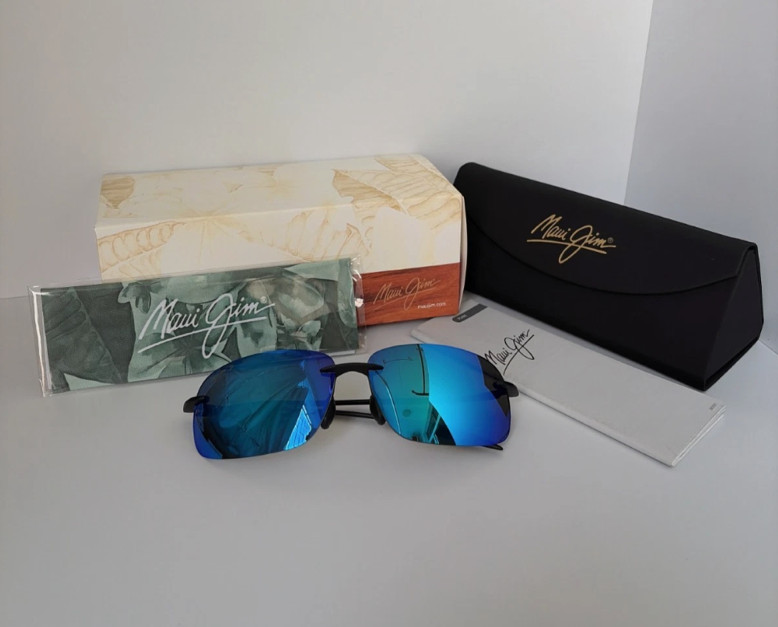Maui Jim BREAKWALL MJ-422-16 Polarized Sunglasses Black Frame Blue Lens 63/13-12 Maui Jim BREAKWALL MJ-422-16 Polarized Sunglasses Black Frame Blue Lens 63/13-12